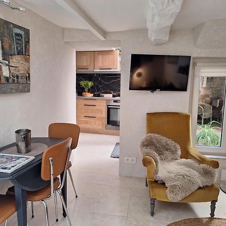 فيلا La 54 Provence LʼIsle-sur-la-Sorgue المظهر الخارجي الصورة