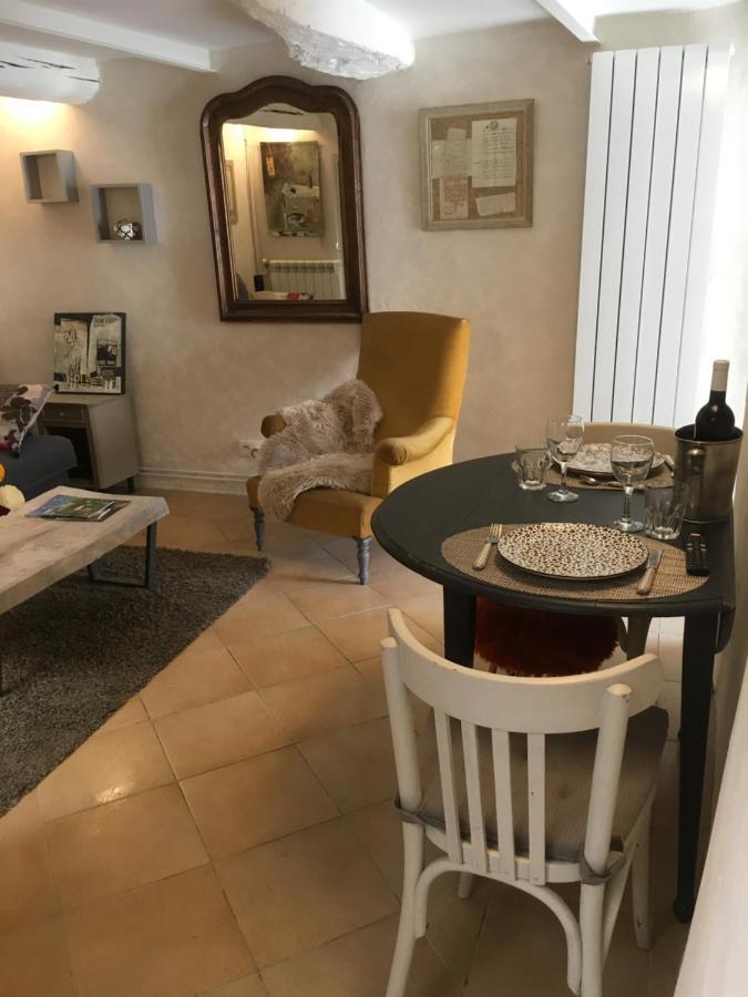 فيلا La 54 Provence LʼIsle-sur-la-Sorgue المظهر الخارجي الصورة